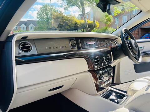 Rolls-Royce Phantom view 56