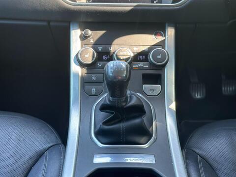 Land Rover Range Rover Evoque view 38