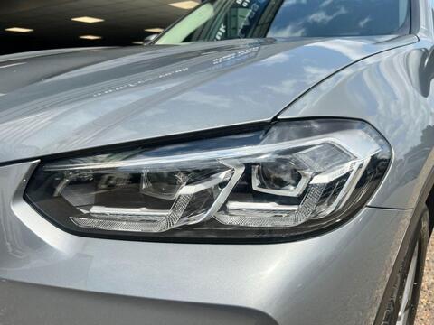 BMW X3 view 18