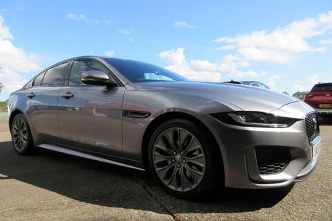 Jaguar Xe view 35