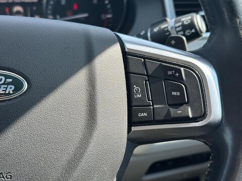 Land Rover Discovery Sport view 26
