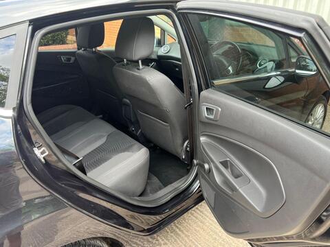 Ford Fiesta view 11