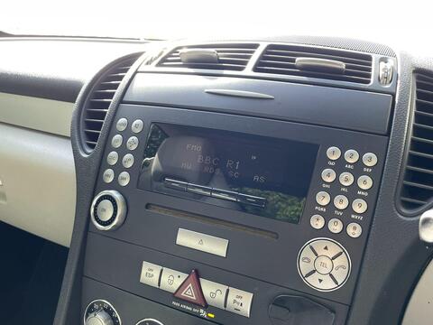Mercedes-Benz SLK view 17