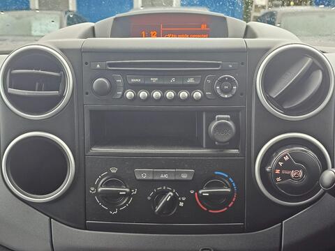 Peugeot Partner Tepee view 15