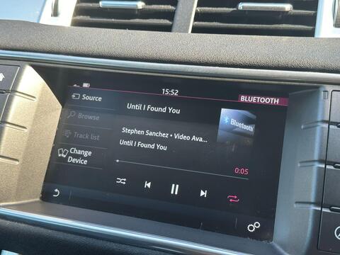 Land Rover Range Rover Evoque view 33