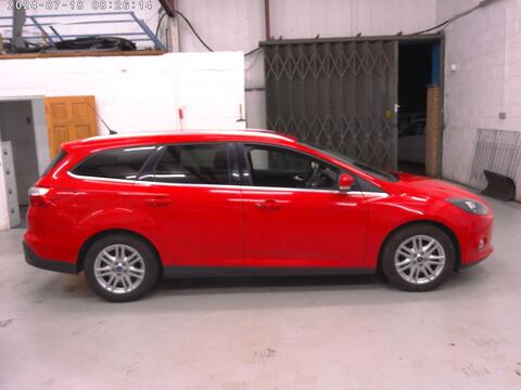 Ford Focus Estate 1.0T EcoBoost Titanium Euro 5 (s/s) 5dr