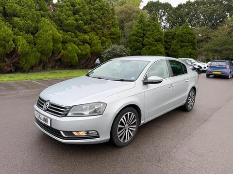 Volkswagen Passat Saloon 2.0 TDI BlueMotion Tech Sport DSG Euro 5 (s/s) 4dr