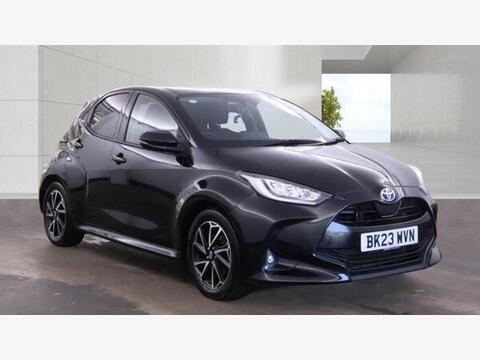Toyota Yaris Hatchback 1.5 VVT-h Design E-CVT Euro 6 (s/s) 5dr