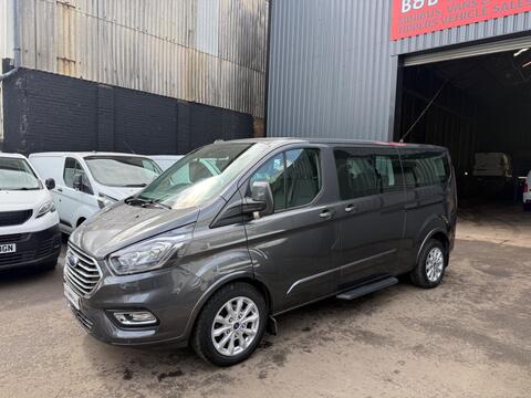 Ford Tourneo Custom Minibus 2.0 320 EcoBlue Titanium Auto L2 Euro 6 (s/s) 5dr