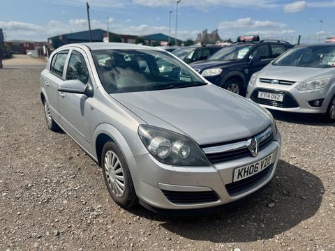 Vauxhall Astra Hatchback 1.6i 16v Club 5dr