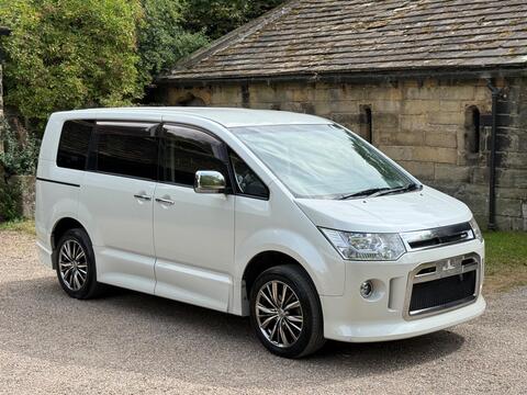 Mitsubishi Delica MPV 2.4 D5 ROADEST G POWER PACKAGE PETROL
