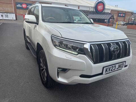 Toyota Land Cruiser SUV 2.8D Invincible Auto 4WD Euro 6 (s/s) 5dr (7 Seat)