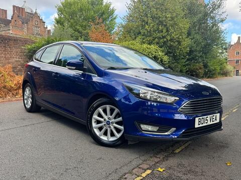 Ford Focus Hatchback 1.0T EcoBoost Titanium Euro 6 (s/s) 5dr