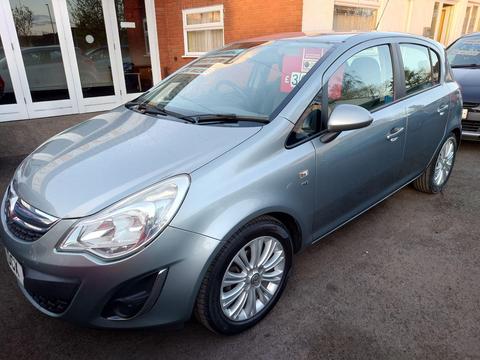 Vauxhall Corsa Hatchback 1.2 16V SE Euro 5 5dr