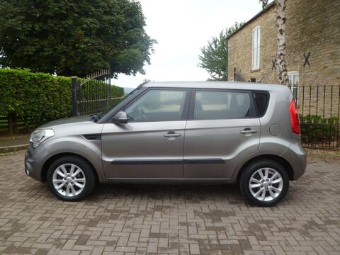 Kia Soul SUV 1.6 CRDi 2 Euro 5 5dr