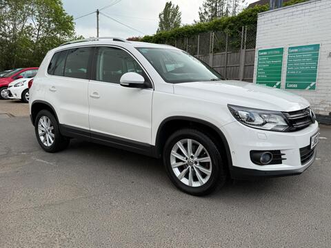 Volkswagen Tiguan SUV 2.0 TDI BlueMotion Tech SE DSG 4WD Euro 5 (s/s) 5dr