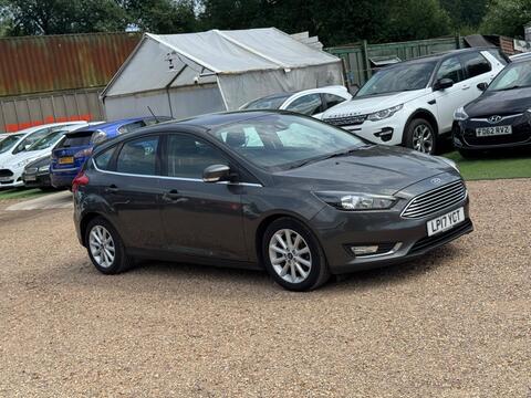 Ford Focus Hatchback 1.0T EcoBoost Titanium Euro 6 (s/s) 5dr