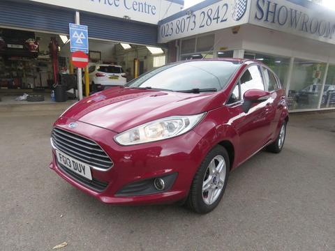 Ford Fiesta Hatchback 1.5 TDCi Zetec Euro 5 5dr