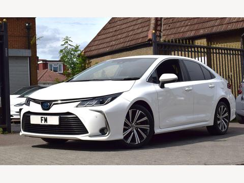 Toyota Corolla Saloon 1.8 VVT-h Design CVT Euro 6 (s/s) 4dr
