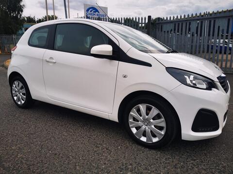 2019 Peugeot 108, photograph 3