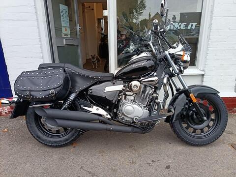 Keeway Superlight 125 Custom Cruiser 125 SE