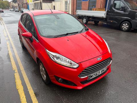 Ford Fiesta Hatchback 1.6 TDCi ECOnetic Titanium Euro 5 (s/s) 5dr