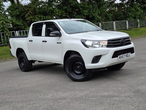 Toyota Hilux Pickup 2.4 D-4D Active 4WD Euro 6 4dr (3.5t)