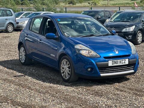 Renault Clio Hatchback 1.2 TCe Dynamique TomTom Euro 5 5dr