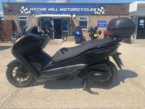 Honda Forza 300 Scooter 300