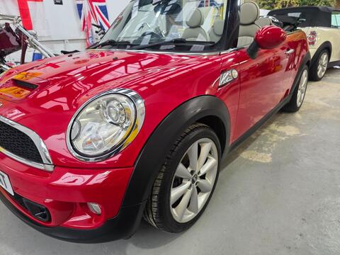 MINI Convertible Convertible 1.6 Cooper S Steptronic Euro 5 2dr