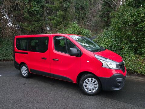 Renault Trafic Minibus 1.6 dCi ENERGY 27 Business SWB Euro 6 (s/s) 5dr (9 Seat)