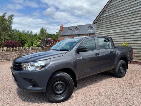 Toyota Hilux Pickup 2.4 D-4D Active 4WD Euro 6 4dr (3.5t)