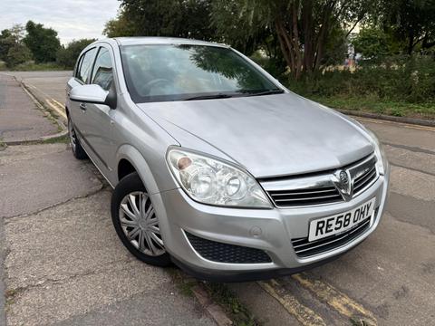 Vauxhall Astra Hatchback 1.8i 16v Life 5dr