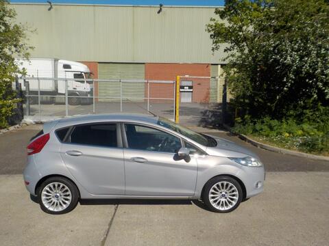 Ford Fiesta Hatchback 1.4 TDCi DPF Titanium 5dr