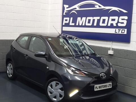 Toyota AYGO Hatchback 1.0 VVT-i x-play Euro 5 5dr Euro 5