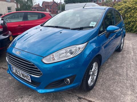 Ford Fiesta Hatchback 1.0T EcoBoost Zetec Euro 5 (s/s) 5dr