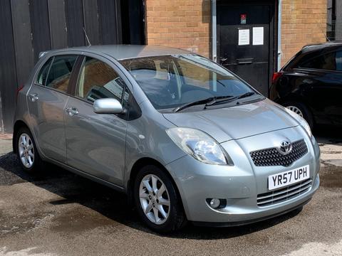 Toyota Yaris Hatchback 1.3 VVT-i SR 5dr