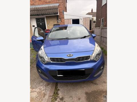 2012 Kia Rio, photograph 3