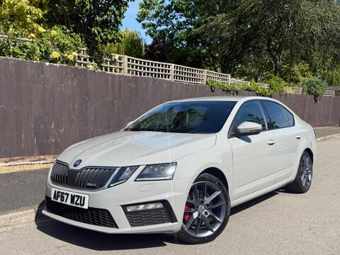 Skoda Octavia Hatchback 2.0 TDI vRS DSG Euro 6 (s/s) 5dr