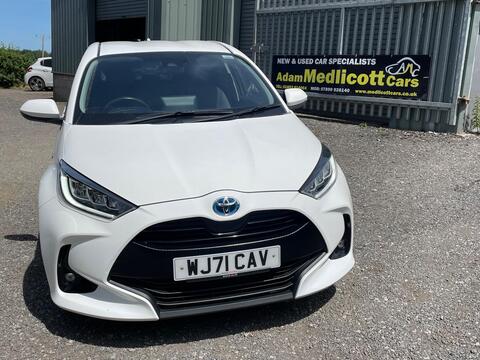 Toyota Yaris Hatchback 1.5 VVT-h Design E-CVT Euro 6 (s/s) 5dr