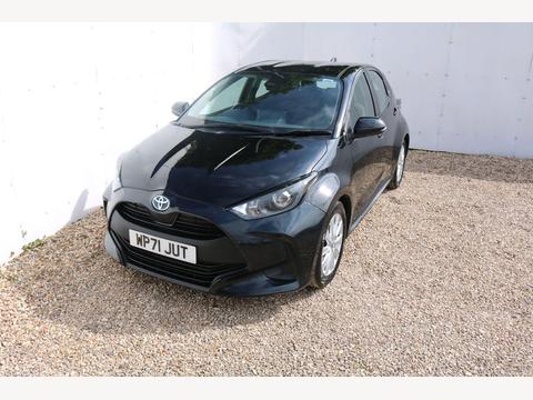 Toyota Yaris Hatchback 1.5 VVT-h Icon E-CVT Euro 6 (s/s) 5dr