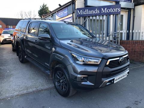 Toyota Hilux Pickup 2.8 D-4D Invincible X Auto 4WD Euro 6 (s/s) 4dr