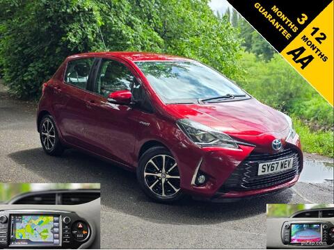Toyota Yaris Hatchback 1.5 VVT-h Icon Tech E-CVT Euro 6 (s/s) 5dr