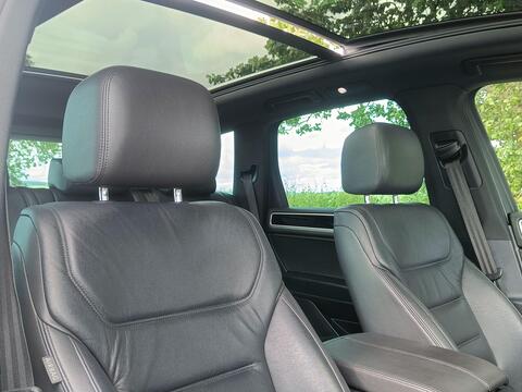 Volkswagen Touareg SUV 3.0 TDI V6 R-Line Plus Tiptronic 4WD Euro 6 (s/s) 5dr