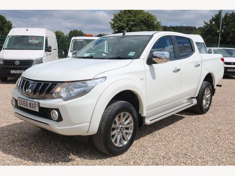 Mitsubishi L200 Pickup 2.4 DI-D DC Titan 4WD Euro 6 4dr