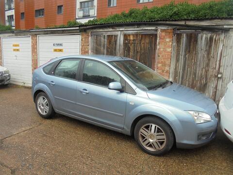 Ford Focus Hatchback 1.6 Ghia 5dr