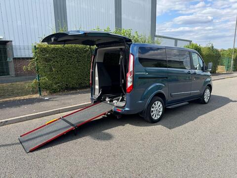 Ford Tourneo Custom Minibus 2.0 320 EcoBlue Titanium L1 Euro 6 (s/s) 5dr
