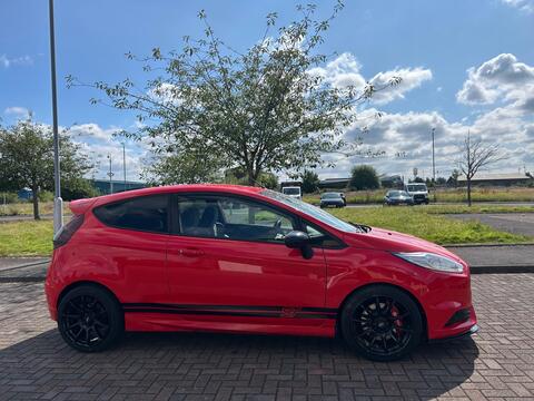 Ford Fiesta Hatchback 1.6T EcoBoost ST-2 Euro 5 3dr