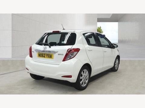 Toyota Yaris Hatchback 1.33 Dual VVT-i TR Multidrive S Euro 5 5dr
