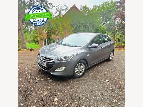 Hyundai i30 Hatchback 1.6 CRDi Active Auto Euro 5 5dr